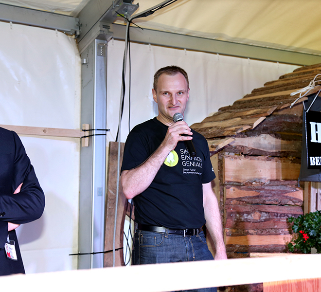 Weltmeister, Simon Furrer, KW43, Schweiz, Pionierarbeit, Natur, Glaube, Anzeiger Michelsamt, Beromünster, Sursee, Zeitung, Lokalzeitung, Regionalzeitung, Fläcke, Stiftstheater, Landessender, 531, Vereine, Clubs, Turnverein, Guuggenmusig, Michelsamt, 5 Sterne Region, Musikgesellschaft, Harmonie, Redaktion, Feldmusik, Rickenbach, Neudorf, Gunzwil, Schwarzenbach, Hildisrieden, Pfeffikon, Rain, Römerswil, Herlisberg, Eich, Bäch, Chommle, Druckerei, Verlag, Wallimann, Landzeitungen, Luzerner Landzeitungen, Sport, Politik, News, Lokalpolitik, Pilates, Bewegung, STV Beromünster, Nachtwächter, Stift, Chorherrenstift, Dolderhaus, Flecken, Münster, Samariterverein, Pfarrkirche, Blosenberg, Gormund, Kapelle Gormund, Mooskapelle, St. Stephan, Gewerbe Möischter, Gewerbe Beromünster, Möischter