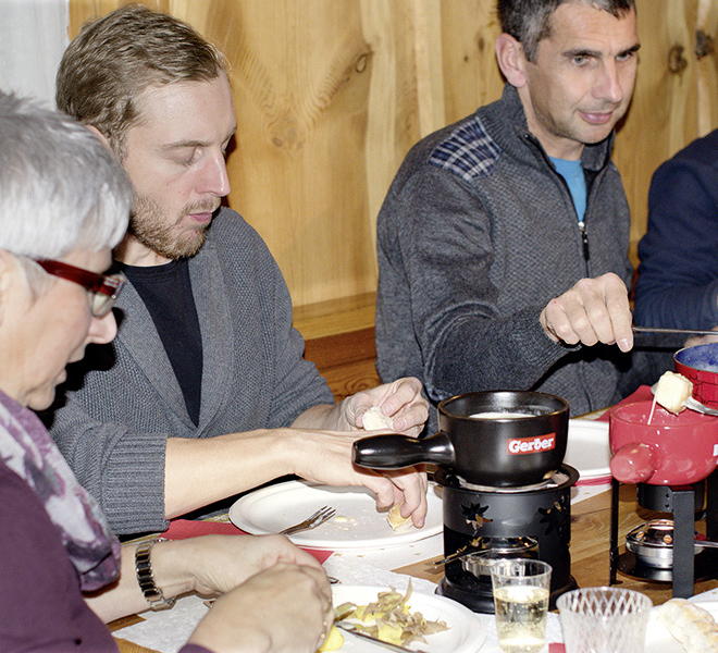 Firmenanlass, Wallimann Druck und Verlag AG, Fondueplausch,, KW04, Zeitung, Lokalzeitung, Regionalzeitung, Fläcke, Stiftstheater, Landessender, 531, Vereine, Clubs, Turnverein, Guuggenmusig, Michelsamt, 5 Sterne Region, Musikgesellschaft, Harmonie, Redaktion, Feldmusik, Rickenbach, Neudorf, Gunzwil, Schwarzenbach, Hildisrieden, Pfeffikon, Rain, Römerswil, Herlisberg, Eich, Bäch, Chommle, Druckerei, Verlag, Wallimann, Landzeitungen, Luzerner Landzeitungen, Sport, Politik, News, Lokalpolitik, Pilates, Bewegung, STV Beromünster, Nachtwächter, Stift, Chorherrenstift, Dolderhaus, Flecken, Münster, Samariterverein, Pfarrkirche, Blosenberg, Gormund, Kapelle Gormund, Mooskapelle, St. Stephan, Gewerbe Möischter, Gewerbe Beromünster, Möischter