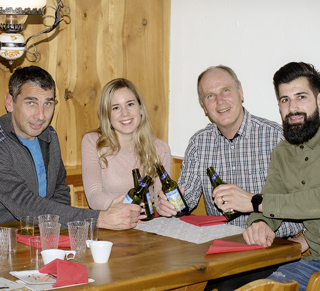 Firmenanlass, Wallimann Druck und Verlag AG, Fondueplausch,, KW04, Zeitung, Lokalzeitung, Regionalzeitung, Fläcke, Stiftstheater, Landessender, 531, Vereine, Clubs, Turnverein, Guuggenmusig, Michelsamt, 5 Sterne Region, Musikgesellschaft, Harmonie, Redaktion, Feldmusik, Rickenbach, Neudorf, Gunzwil, Schwarzenbach, Hildisrieden, Pfeffikon, Rain, Römerswil, Herlisberg, Eich, Bäch, Chommle, Druckerei, Verlag, Wallimann, Landzeitungen, Luzerner Landzeitungen, Sport, Politik, News, Lokalpolitik, Pilates, Bewegung, STV Beromünster, Nachtwächter, Stift, Chorherrenstift, Dolderhaus, Flecken, Münster, Samariterverein, Pfarrkirche, Blosenberg, Gormund, Kapelle Gormund, Mooskapelle, St. Stephan, Gewerbe Möischter, Gewerbe Beromünster, Möischter